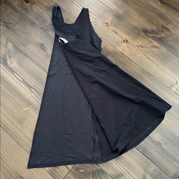 Lululemon Early Morning Dress - Picture 3 of 10